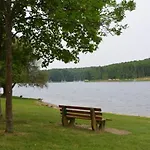 Am Badesee Svenson Am Ellertshaeuser * Stadtlauringen