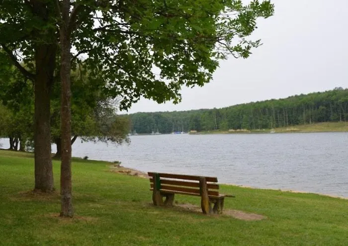 Am Badesee Svenson Am Ellertshaeuser * Stadtlauringen